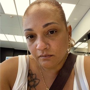 Hi everyone! Need to clear out the closet. Make me a deal on anything listed.